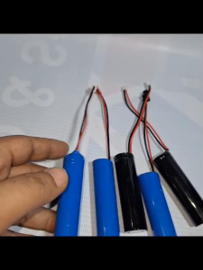 Baterai Mainan Anak RC Baterai Charger Li-ion 1x18650 3.7V 6800mAh Soket Hitam 2 pin