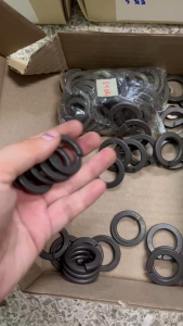 แหวนสปริง แหวนกันคลาย (ชุบขาว/ชุบดำ) M25 - M60  แพ็ค 1 - 3 ตัว #เบอร์ 2