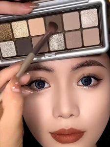 12 Colors Vintage Tone Matte Eyeshadow Palette Waterproof Dark Smoky Makeup Nude Eye Shadow Palette Makeup Set