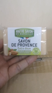 สบู่มาร์กเซย์ ซาวอนเดอโพรวองซ์เอ็กซ์ตราดุชอัลมอนด์ดูซ (สวีทอัลมอนด์)