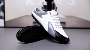 How to Choose the Perfect Men's Slip-On Shoes: A Guide to Korean Casual Rubber & Flat Loafers