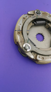 YAMAHA LC135 AUTO CLUTCH / AUTO CLUTCH CARRIER / AUTO SHOE 1S7-E6620-11 100% ORI