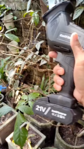 COD Gergaji listrik pemotong kayu tanpa kabel paket lengkap portable 000RPM 21V 6 Inch 799W / gergaji kayu baterai cas super tajam / gergaji listrik mini / Gergaji mesin kayu listrik multifungsi