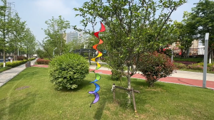 1set Ornamen Kincir Angin Rainbow Gantung Bentuk Spiral Kincir Angin Taman Hiasan Kincir Angin Outdoor