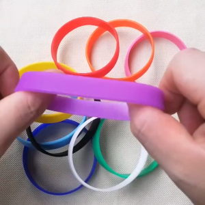 Sports Blank Silicone Bracelet Men Women Teen Basketball Running Rubber Bands Wristband Bangle Cuff Accessories Couple Gifts Fashion Sports Fitness Silicone Rubber Elasticity Wristband Cuff Bracelet Basketball Sports Wrist Band Multicolors