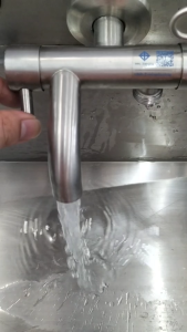 VRH HFVSB-7120K12 ก๊อกล้างพื้นเอนกประสงค์ 2ทาง ก๊อกเดี่ยวพร้อมวาล์วสายอ่อน ขนาดเกลียว4หุน แบบติดผนัง รุ่น bonny