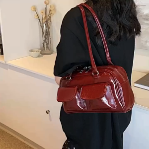 Túi xách tay túi đeo chéo nữ da sần dáng rộng có kèm móc hoa xinh xắn SMN723