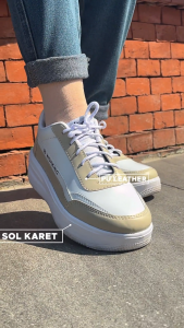 Sepatu Sneakers Wanita Working C-01 Sepatu kasual wanita trendy