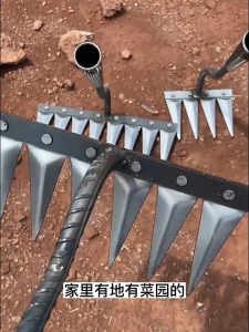 Agricultural rake manganese steel toothed rake weed removal tool plowing nail rake with 4/6/8 teeth
