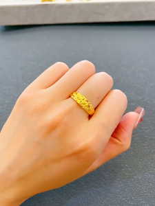 แหวนทอง 0.6 กรัม ทอง 96.5% มีใบรับประกันสินค้า ขายได้ จำนำได้ จัดส่งฟรี!!