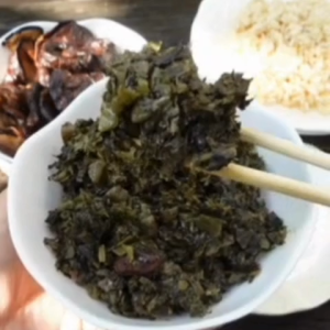 ครัวดีเยี่ยม กานาฉ่ายเห็ดหอม 250 กรัม สูตรลดมันลดเค็ม ผสมลูกสมอ และเห็ดหอมสับ ใช้น้ำมันรำข้าวเกรดเอ กานาฉ่าย เห็ดหอม กานาฉ่าย เห็ดหอมสูตรลดมัน - Lazada