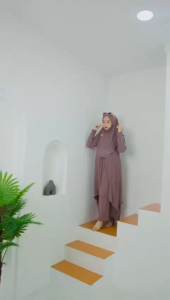 VIRALL HALIZA SETROK+HIJAB BERGO MATT CRINGKEL PREMIUM PALING VIRALOOTD REMAJA SIMPEL BY ZAHIN COLLECTION