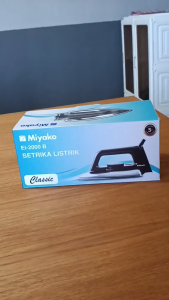 SETRIKA MIYAKO EI 200B Model Clasic