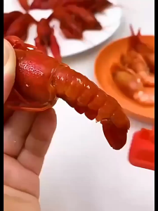 [ READY STOCK ] Manual Crawfish Sheller Shrimp Peeler Seafood Shelling Tool Shucker Lobster Tail Remover