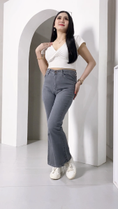 Celana Haighwaist Jeans Wanita Cutbray Bahan Melar Stretch Korean Style Hangover Denim Premium