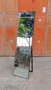 Kaca Cermin Standing Mirror minimalis Frameless Bergaransi Gratis Packing Kayu