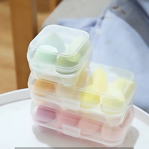 ฟองน้ําแต่งหน้าสีสันสดใส 1กล่อง/4ชิ้น ฟองน้ําแต่งหน้าเกลี่ยรองพื้น หลากหลายรูปแบบ ฟองน้ําแต่งหน้า สําหรับลงรองพื้น