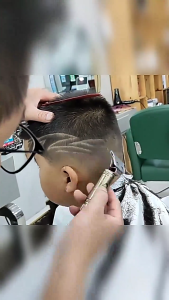 Alat Cukur Rambut Pria Wanita Gratis 4 Clipper Viral Emboss Dragon Praktis Tanpa Kabel Rechargeable Portable