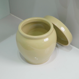 Hũ gốm có nắp đựng thực phẩm Made4Home size lớn 2L