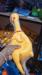 Jumbo Oak Chicken Sound Toy for Dogs and Cats - High-Quality Rubber Pet Toy Interactive Play 13cm