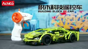 ⚠️现货⚠️ReadyStocks 1:16 Remote Control Sports Car building blocks toys 跑车 澳可 积木 遥控车 电动 汽车 拼装 仿真 男孩 玩具车 附送充电电池