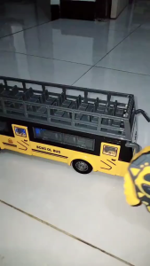 Mainan Edukasi Anak Laki-Laki RC City Bus Sightseeing Tour Of City YH4101G RC Transportasi Bus Sekola Dan Bus Tingkat Mainan Remote Control School Bus Pintu Bisa Dibuka Pakai Baterai Ada Lampu Dan Musik Murah Bahan Berkualitas Bisa Buat Kado