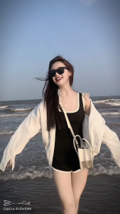 🌴 Set Jumpsuit Kèm Áo Khoác – Năng Động Trẻ Trung Chuẩn Style Đi Biển ☀️