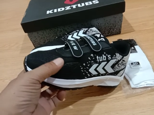 Sepatu KIDZTUBS BRAND2153: Sepatu Sekolah Anak Laki-laki GRATIS KAOS KAKI Usia PAUD TK SD SMP