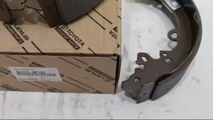 BRAKE SHOE FORTUNER HILUX KAMPAS REM BELAKANG FORTUNER HILUX 04495-0K120
