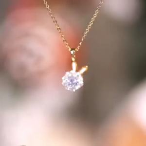 Kalung Wanita Titanium Permata Kepala Kelinci: Authentic & Premium