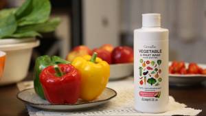 ผลิตภัณฑ์ล้างผักและผลไม้ กิฟฟารีน ใช้สารทำความสะอาดที่มาจากธรรมชาติ 100% ปลอดภัย ออร์แกนิค น้ำยาล้างผักและผลไม้ (500ml) l Giffarine Vegetable & Fruit Wash (Food Additive) ล้างผัก ล้างผลไม้ น้ำยาล้างผัก น้ำยาล้างผลไม้