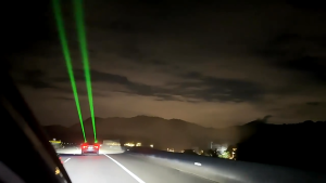 2pcs Mounted Laser Cannon Fog Warning Light Strong Green Anti-Collision Lamp Automotive Roof Laser