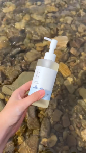 DẦU TẨY TRANG ROUNDLAB DỊU NHẸ LÀM SẠCH SÂU ROUND LAB 1025 DOKDO CLEANSING OIL 200ML