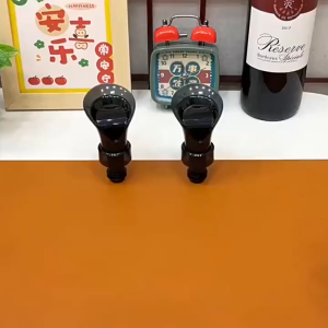 Dụng Cụ Rót Rượu Vang Hình Cánh Hoa Loại Mới Đa Năng (2 Trong 1) Chất Liệu Nhựa ABS + Silicone Xoay Không Rò Rỉ Rượu
