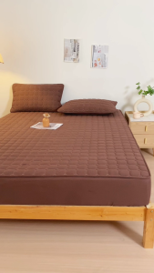 100% Waterproof Mattress Protector with Deep Pocket for 3-12 Inches Mattress Breathable and Noiseless Bedsheet Quilted Foam Cover