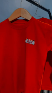 KAOS ANAK LENGAN PENDEK BERTEMA BALAP KARUNG UNTUK KEMERDEKAAN