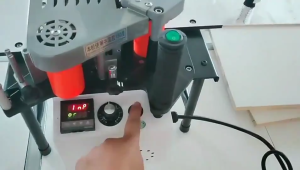 WF102B Woodworking PVC/ABS Portable Edge Banding MachineStraight And Arc Shape Curve Edge Bander