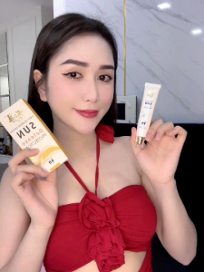 Kem chống nắng Fairy – SPF 50+++ – nâng tông nhẹ nhàng dung tích 30gram