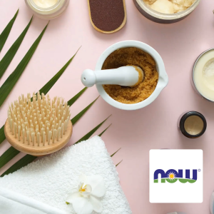 NOW Solutions Liquid Coconut Oil Light and Nourishing Promotes Healthy-Looking Skin and Hair (118 ml)