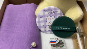 Kado Untuk Sahabat Perempuan / Hampers Hijab Pacar Cewek / Paket Gift Set Isi Boneka Hijab Aksesoris