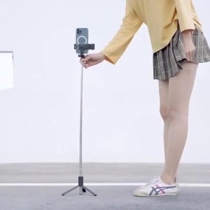 Tongsis R1S Selfie Stick Tripod Bluetooth Tongsis