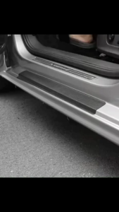 Sillplate Mobil Samping Isi 4pcs Motif Carbon Hitam Universal Sill Plate Anti Lecet Injakan Kaki OK