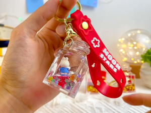 Gold Glittering Liquid Novelty Pendant Cute Mix Cartoon Moon Star Small Accessories Quicksand Keyring Gift with Hanging