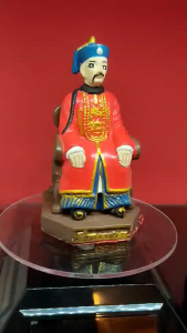大名鼎鼎供奉式赌神二哥丰(原名郑智勇)小金身促进赌运开运及保佑出入平安Very Beautiful with Gold Paint Gambling King -Phra Er Guo Feng Bucha(The Statue for Put at Praying Desk)BlessedDirectly can Use