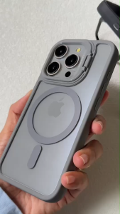 Caseไอโฟน Magsafe แม่เหล็กชาร์จไร้สาย ขอบกล้องตั้งได้ ขอบนิ่ม หลังแข็ง เคสโทรศัพทืกันกระแทก 15promax 15pro 15plus 15 14promax 14pro 14plus 14 13promax 13pro 13 12promax 12pro 12 11promax 11