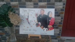PROMO JAM DINDING FOTO SENDIRI/KADO PERNIKAHAN /WISUDA/PERPISAHAN/SEKOLAH/WEDDING