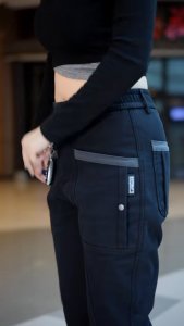 Quần Kaki Nam AROTI Ống Suông Dài Vải Kaki Đẹp Không Nhăn Không Nhàu Thoáng Mát Thun Tiện Dụng Q632 LZD1