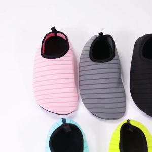 Womens & Mens aqua shoes Quick-drying Rubber Slip-resistant Beach Shoes for Trekking/swimming/YOGA