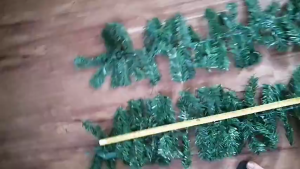 6FT DIY Christmas Garland with 30 LED Lights Outdoor Xmas Garland Waterproof String Light Pine Garland with Red Berries Snow Pine Cones