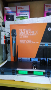 TOSUNRA KMC8 THE WIRELESS MASTERPIECE PROFESSIONAL WIRELESS MICROPHONE